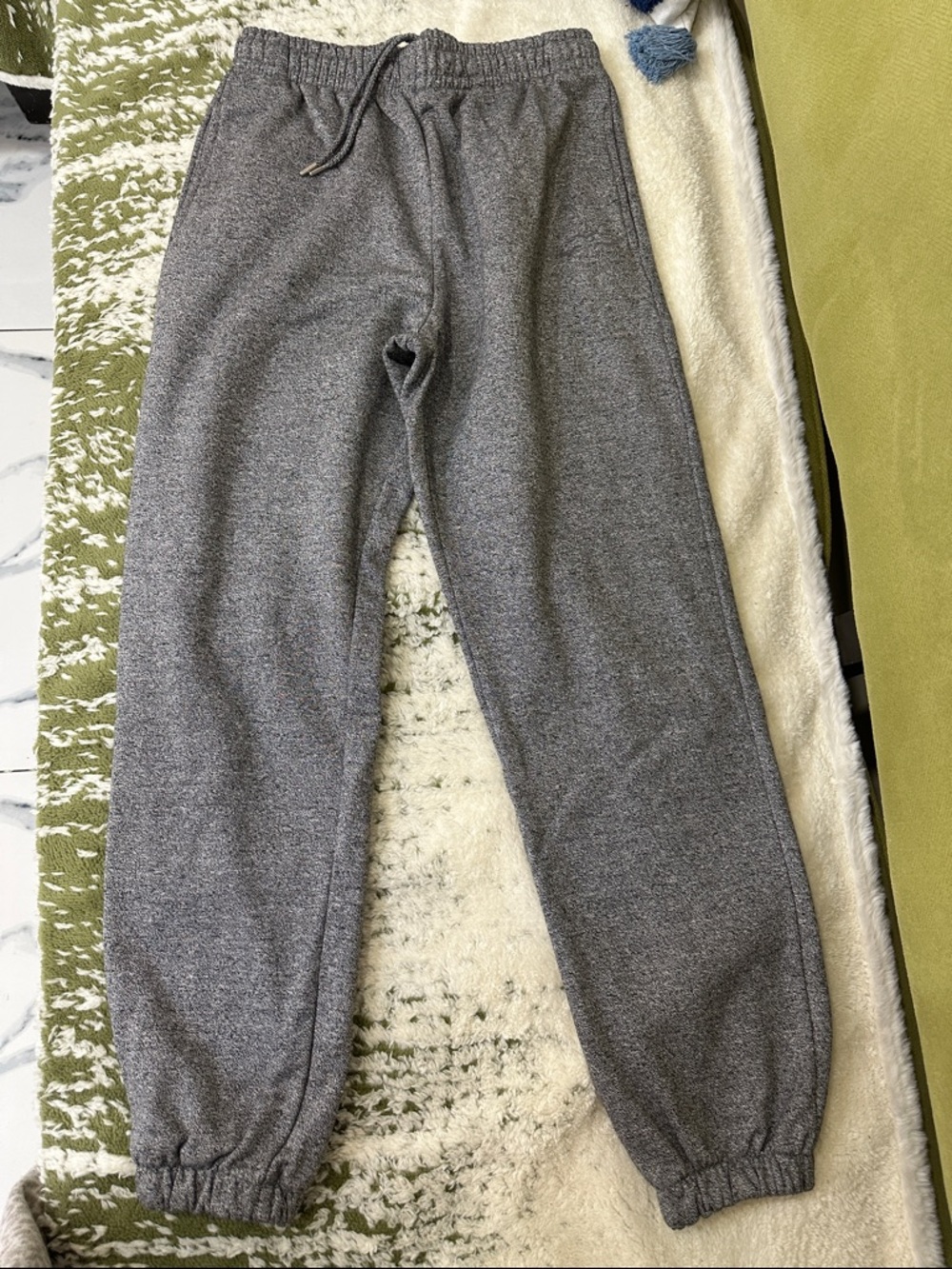 Women’s Gray Fleece Jogger Sweatpants - Unbranded